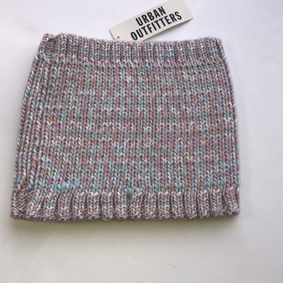 NWT Urban Outfitters Square Knit Pastel Neck Warmer OSFM - Picture 2 of 3